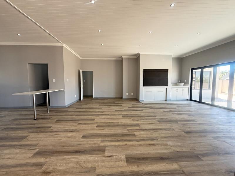 3 Bedroom Property for Sale in Tafelzicht Western Cape